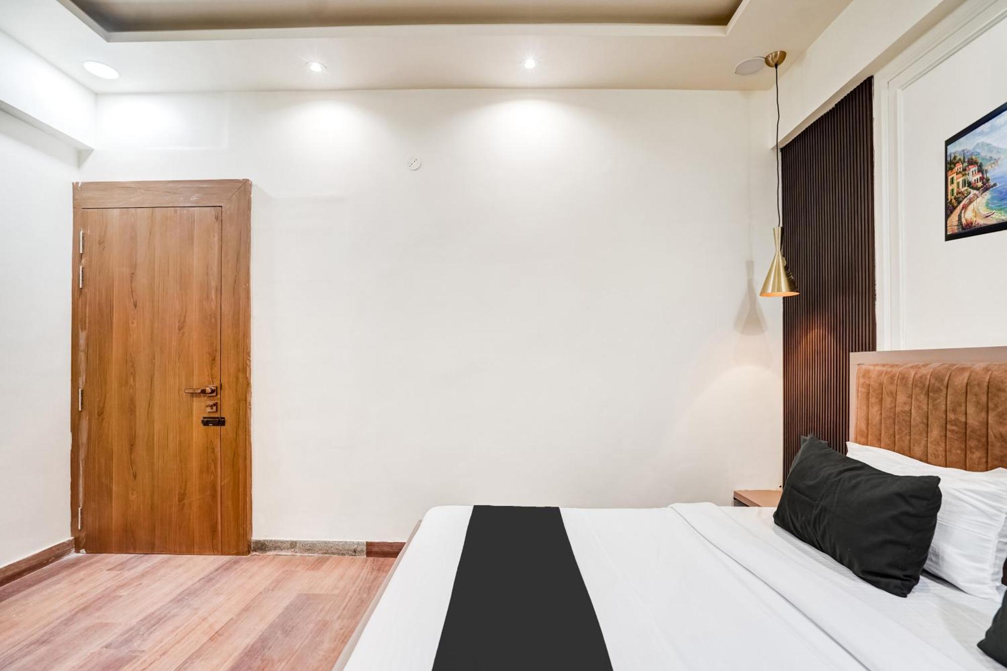 Hotel Super Collection O Ratan Lal Nagar Kánpur Exteriér fotografie
